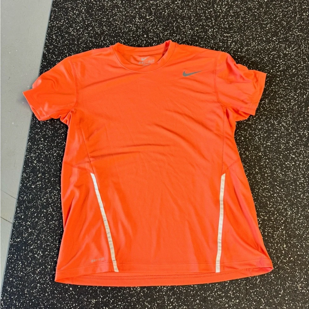 Nike Bright Orange Performance Shirt - Picture 3 of 3